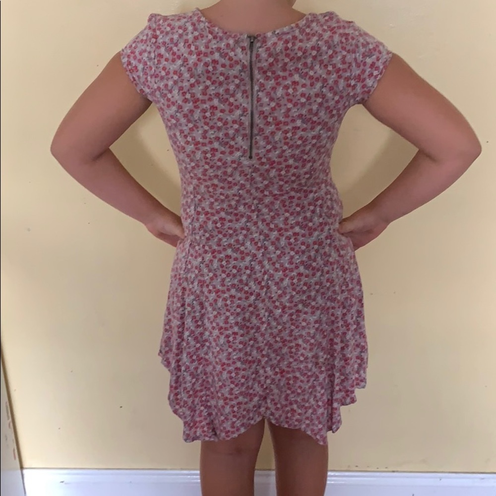 Old navy floral dress - Picture 2 of 3